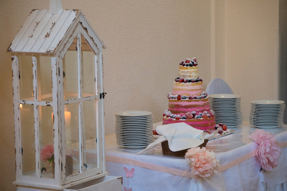 Hochzeitstorte im Restaurant Seeblick Trebus