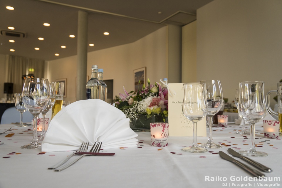 Arcona Hotel am Havelufer Potsdam Hochzeitsfeier Tische