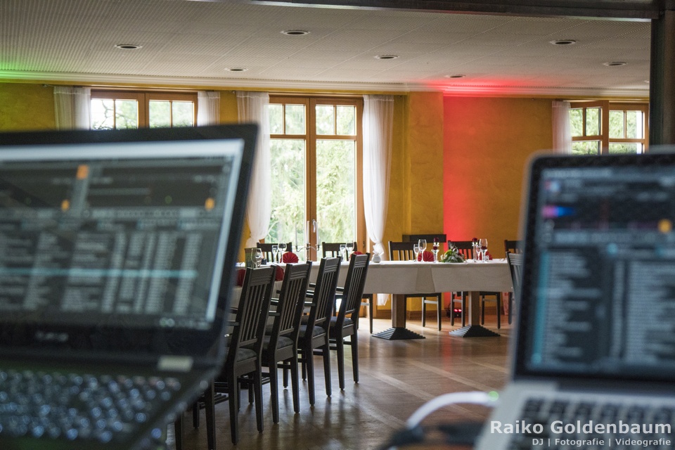 DJ Platz im Hotel Seegarten Grünheide bei einer Hochzeit