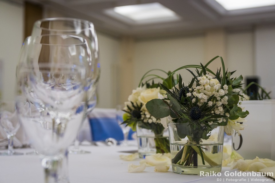 Landgasthof zum Mühlenteich Petershagen-Eggersdorf Hochzeit Blumendeko